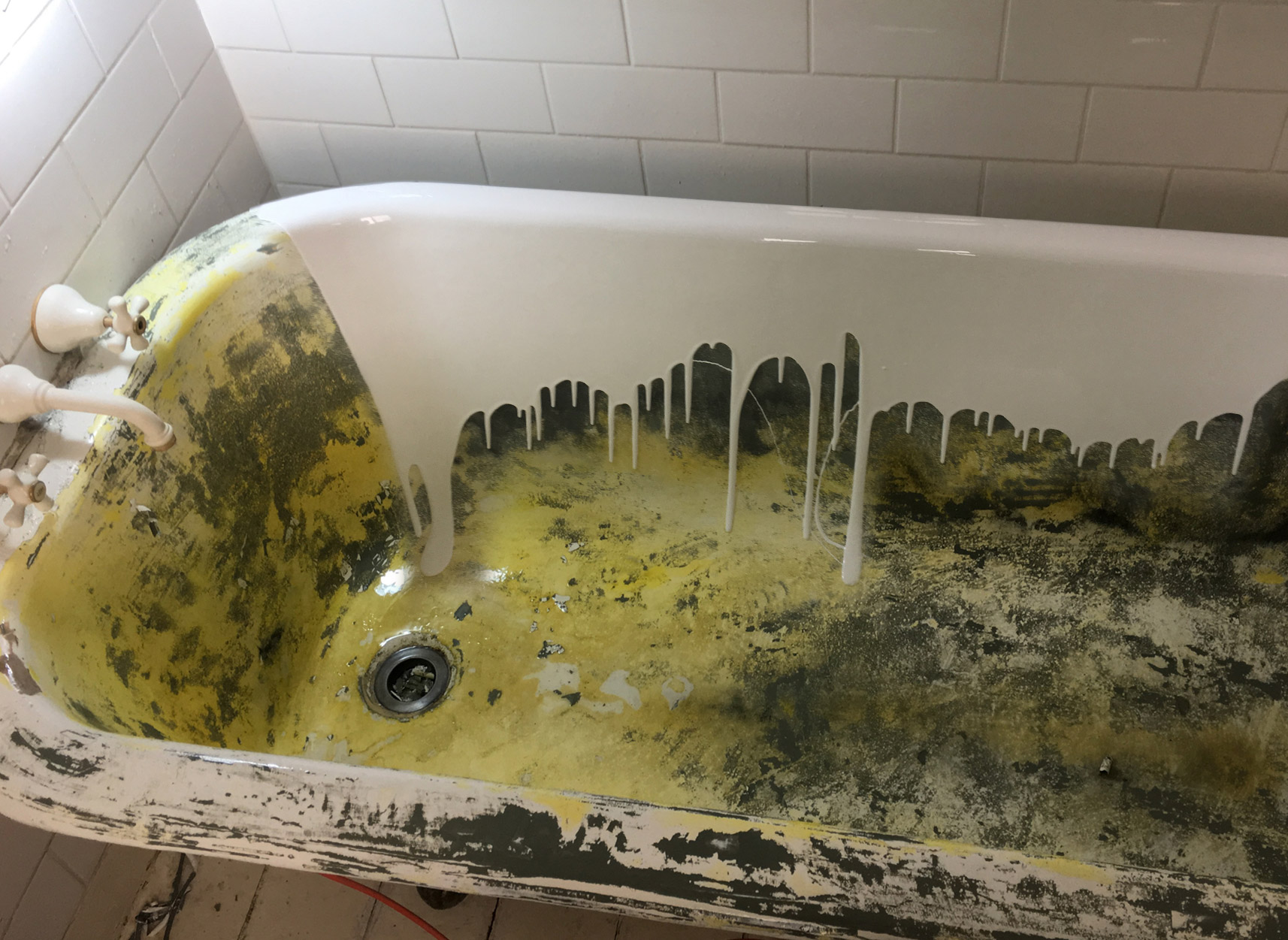 Ремонт покрытия ванной